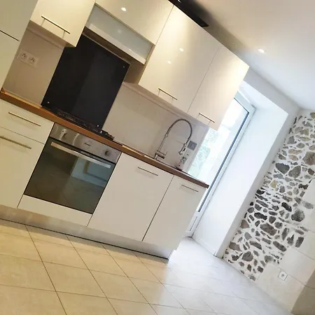 Maison 100 M2 Proche Golf De La Preze Montbron